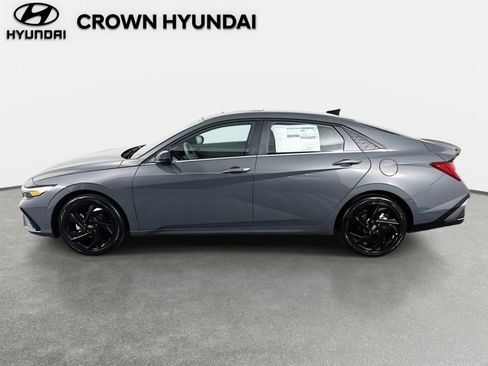 New 2026 Hyundai Elantra SEL Sport FWD image 8