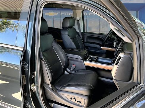 Used 2018 Chevrolet Silverado 2500 LTZ w/ Duramax Plus Package RWD image 16