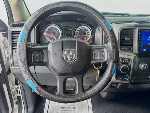 Used 2017 RAM 1500 Express AWD/4WD image 12