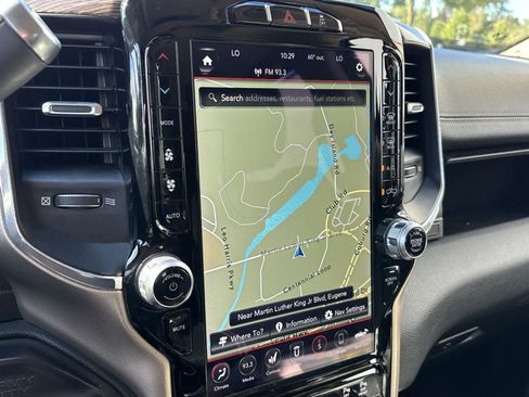 Used 2019 RAM 2500 Laramie AWD/4WD image 18