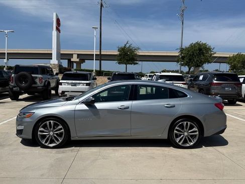 Used 2024 Chevrolet Malibu LT FWD image 3