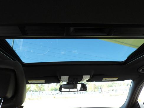 Used 2013 Mercedes-Benz E 350 Luxury image 36