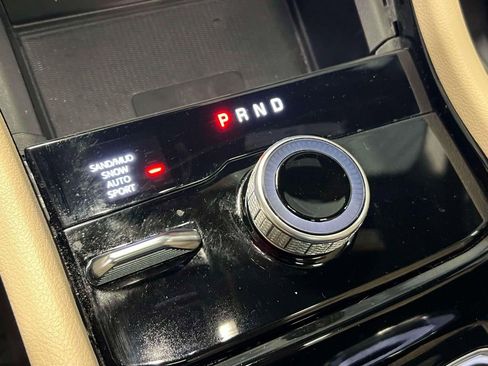 Used 2023 Jeep Grand Cherokee Limited w/ Luxury Tech Group II image 33