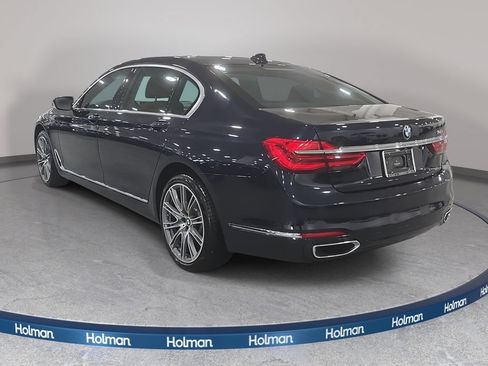 Used 2018 BMW 740i RWD image 8