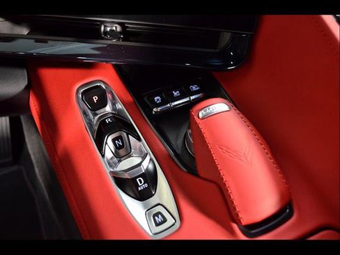 Used 2024 Chevrolet Corvette Stingray Preferred Cpe w/ Z51 Performance Package RWD image 18