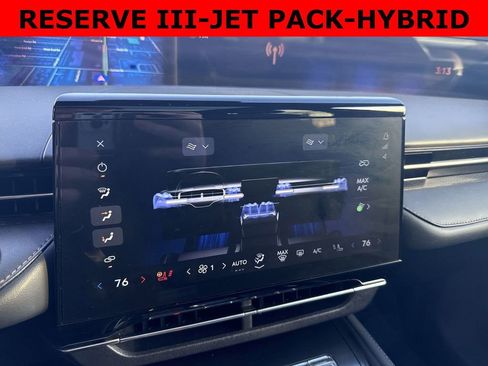 Used 2024 Lincoln Nautilus Reserve w/ Equipment Group 203A image 17