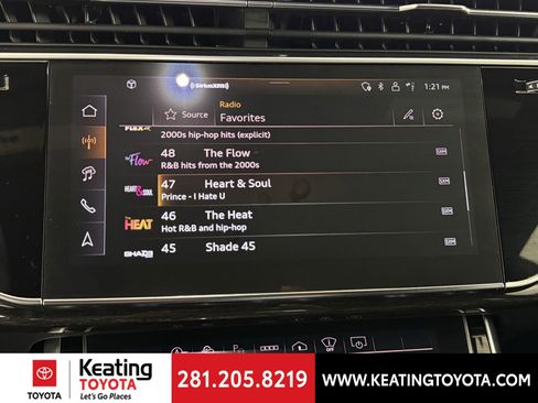 Used 2024 Audi Q8 Prestige w/ Prestige Package image 24