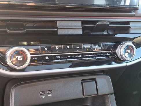 Used 2024 Honda Prologue Touring image 17