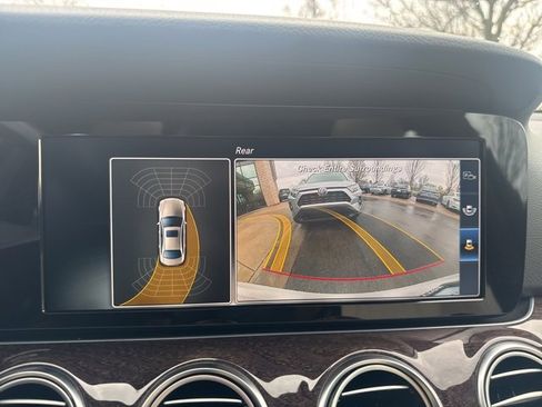 Used 2017 Mercedes-Benz E 300 image 25