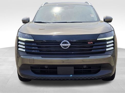 Used 2025 Nissan Kicks SR FWD image 9