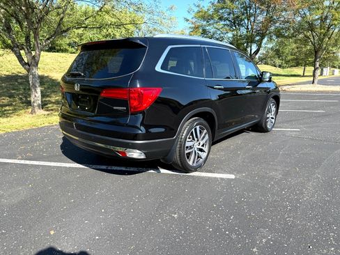Used 2016 Honda Pilot Touring image 3