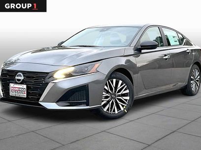 New 2025 Nissan Altima 2.5 SV