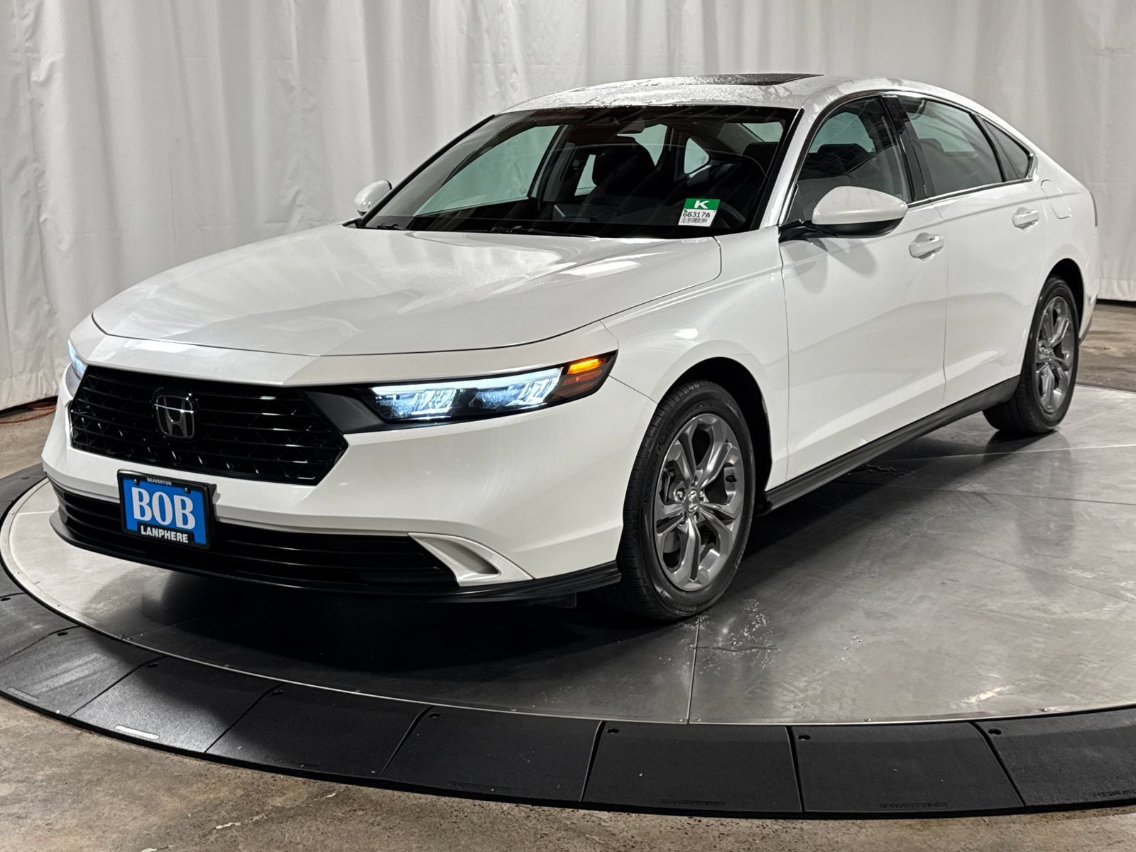 Certified 2023 Honda Accord EX image 1