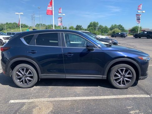 Used 2018 MAZDA CX-5 Touring w/ Preferred Equipment Package AWD/4WD image 2