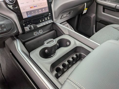 New 2026 RAM 2500 Big Horn AWD/4WD image 29