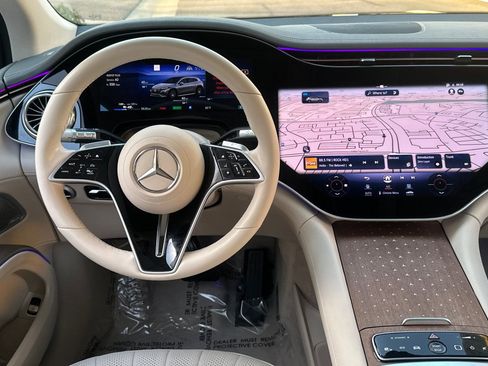 Certified 2023 Mercedes-Benz EQS 580 4MATIC SUV image 30