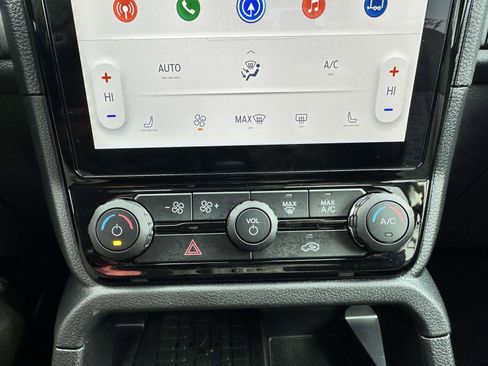 Used 2025 Ford Ranger XLT w/ Equipment Group 301A High image 24