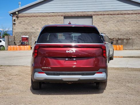 New 2026 Kia Carnival FWD image 12