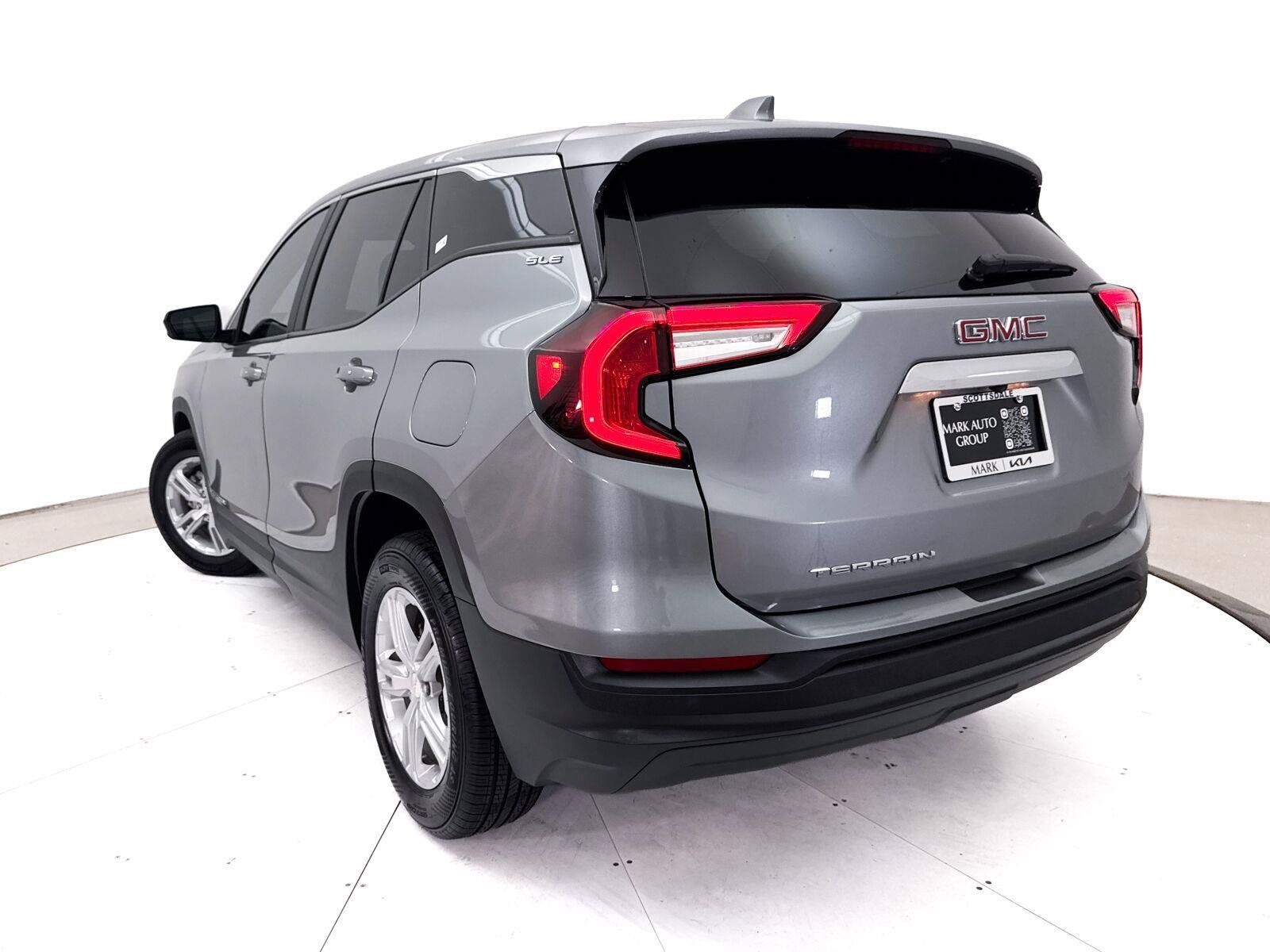 Used 2023 GMC Terrain SLE FWD image 6