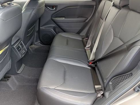 Used 2025 Subaru Forester Limited AWD/4WD image 35