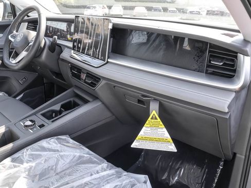 New 2026 Volkswagen Tiguan SE AWD/4WD image 42