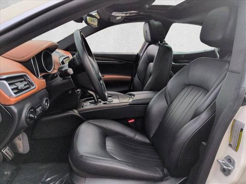 Used 2020 Maserati Ghibli S RWD image 17