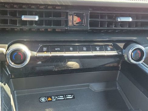Certified 2025 Chevrolet Tahoe Premier AWD/4WD image 37