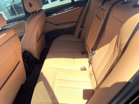Used 2023 BMW 540i w/ M Sport Package RWD image 5