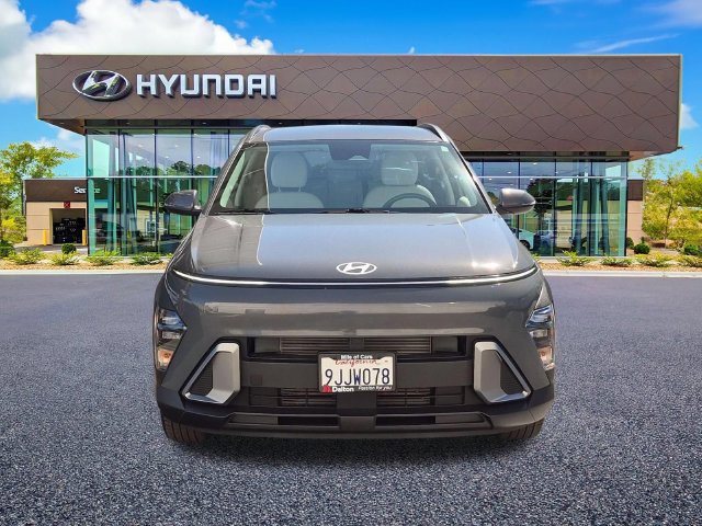 Used 2024 Hyundai Kona SEL FWD image 3
