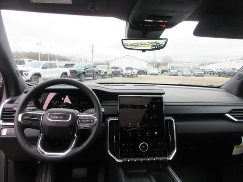New 2026 GMC Acadia Elevation w/ Elevation Premium Package FWD image 17