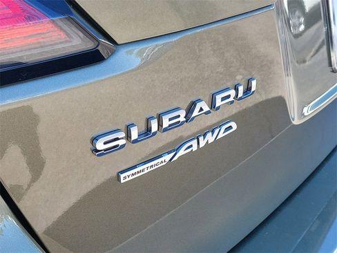 Certified 2025 Subaru Outback Premium image 5