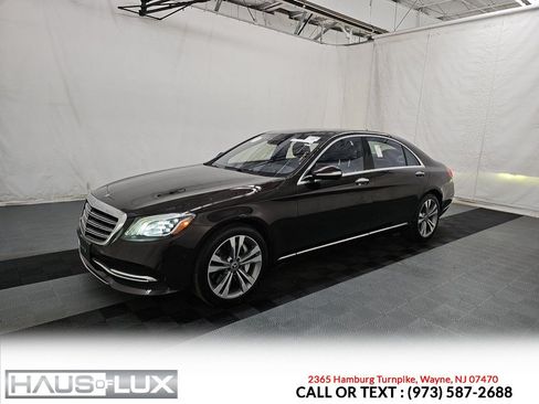 Used 2019 Mercedes-Benz S 560 4MATIC Sedan image 3