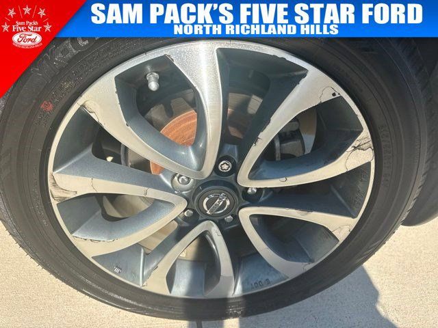 Used 2011 Nissan Juke SL w/ Sport Pkg FWD image 12