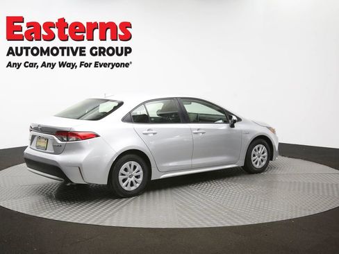 Used 2021 Toyota Corolla LE w/ Carpet Mat Package (TMS) image 40