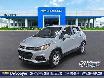 Used 2022 Chevrolet Trax LS w/ Tint and Cruise Package