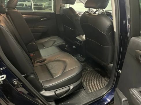 Used 2023 Toyota Highlander Limited AWD/4WD image 16