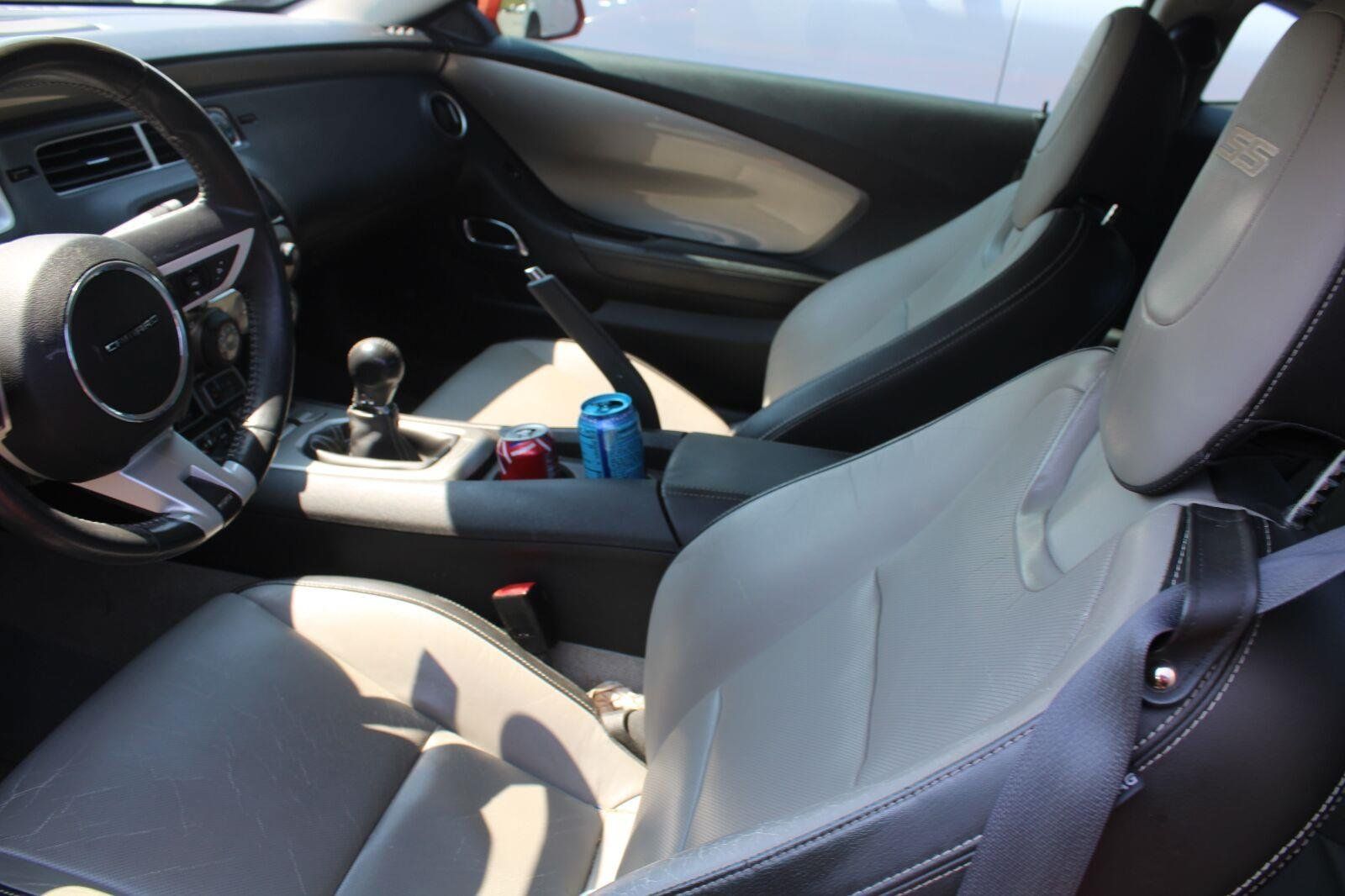 Used 2011 Chevrolet Camaro SS w/ LPO, Ground Effects Package RWD image 8