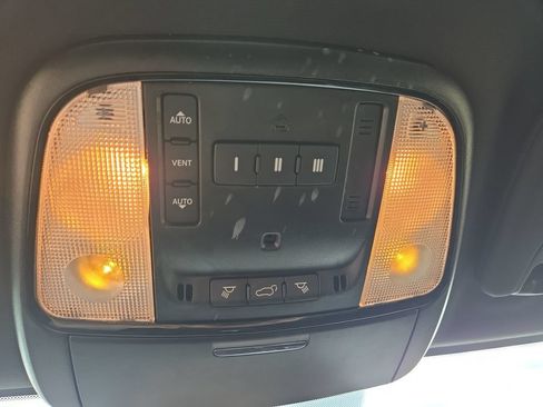 Used 2024 Dodge Durango GT AWD/4WD image 42