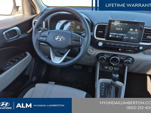 New 2026 Hyundai Venue SEL FWD image 25