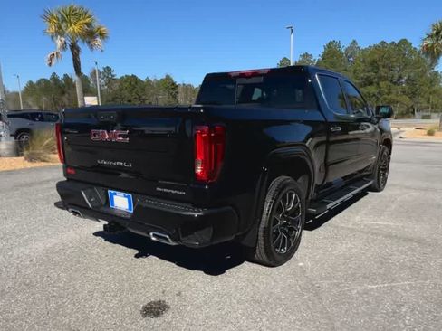 Used 2024 GMC Sierra 1500 Denali w/ Technology Package AWD/4WD image 8