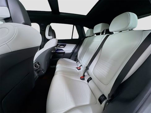 New 2026 Mercedes-Benz GLC 300 4MATIC image 25