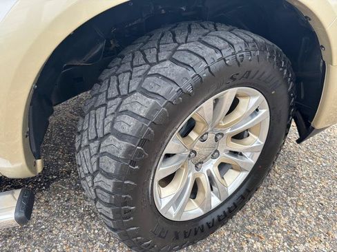 Used 2017 RAM 1500 Laramie Longhorn AWD/4WD image 17