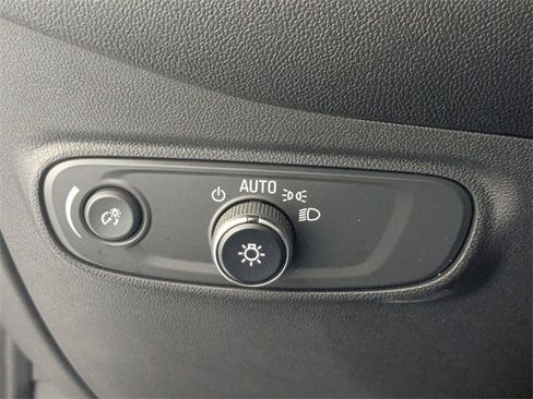 Certified 2023 Chevrolet Equinox RS w/ RS Leather Package image 16