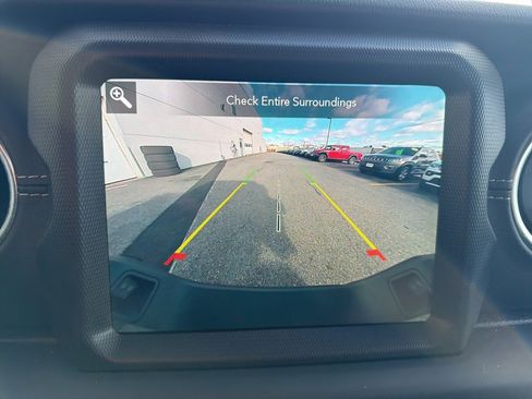 Certified 2021 Jeep Gladiator Overland w/ Popular Equipment Package image 10