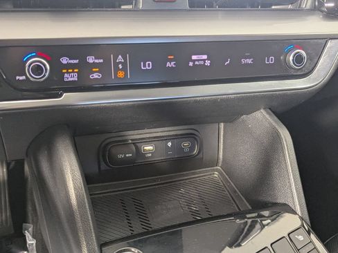 Used 2023 Kia Sportage EX FWD image 21
