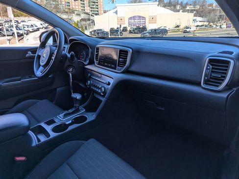 Used 2020 Kia Sportage LX w/ LX Popular Package image 23