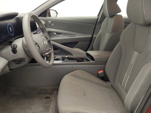 Used 2024 Hyundai Elantra SEL FWD image 17