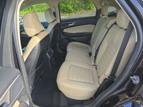 Certified 2024 Ford Edge SEL AWD/4WD image 11