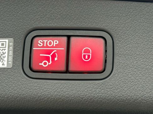 New 2026 Mercedes-Benz GLC 300 GLC 300 image 13