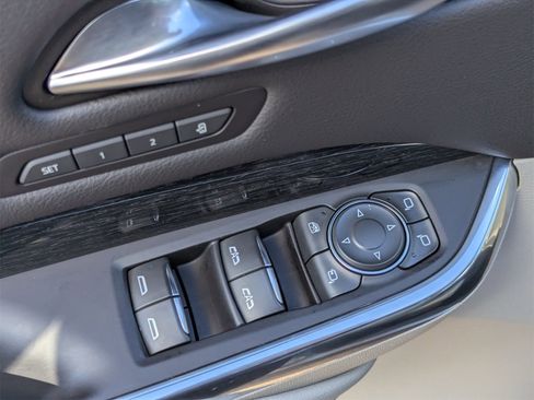 Used 2023 Cadillac XT4 Premium Luxury image 29